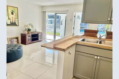 4035 S School Avenue #B3, Sarasota, FL 34231 - Photo 8