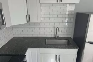 1106 50th Ave Dr W, Bradenton, FL 34207 - Photo 4