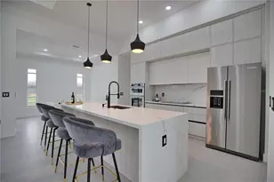 264 W Pine Valley Ln, Rotonda West, FL 33947 - Photo 6