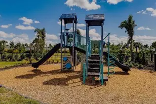 5625 Soft Skies Dr, Sarasota, FL 34238 - Photo 48