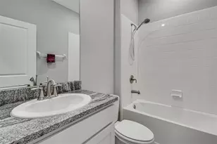 5625 Soft Skies Dr, Sarasota, FL 34238 - Photo 26