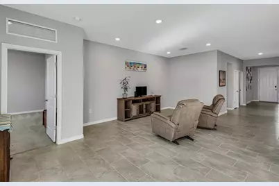 5625 Soft Skies Drive, Sarasota, FL 34238 - Photo 12