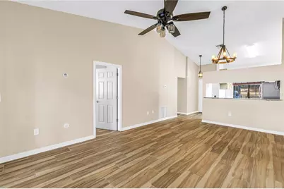 8415 Gardens Circle, Sarasota, FL 34243 - Photo 8