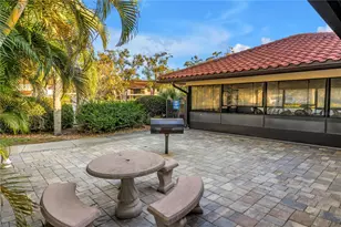 8415 Gardens Cir, Sarasota, FL 34243 - Photo 28