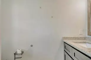 2529 Croton Ave, Sarasota, FL 34239 - Photo 22