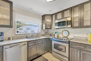 2529 Croton Ave, Sarasota, FL 34239 - Photo 20