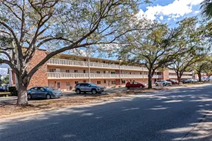 3755 S School Ave, Sarasota, FL 34239 - Photo 4