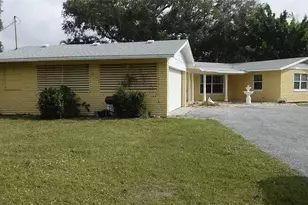 8185 Longbay Blvd, Sarasota, FL 34243 - Photo 4