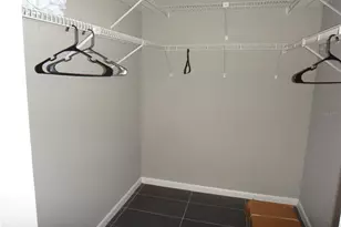 2746 Orchid Oaks Dr, Sarasota, FL 34239 - Photo 14