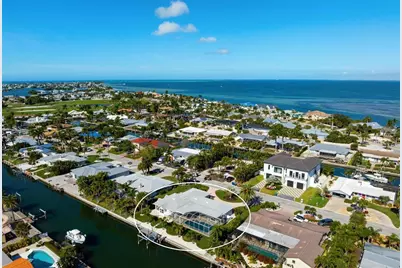 616 Foxworth Lane, Holmes Beach, FL 34217 - Photo 92
