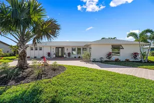 616 Foxworth Ln, Holmes Beach, FL 34217 - Photo 78