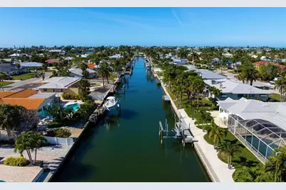 616 Foxworth Lane, Holmes Beach, FL 34217 - Photo 90