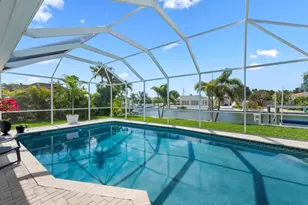 616 Foxworth Ln, Holmes Beach, FL 34217 - Photo 26