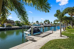 616 Foxworth Ln, Holmes Beach, FL 34217 - Photo 74