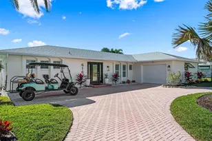 616 Foxworth Ln, Holmes Beach, FL 34217 - Photo 76