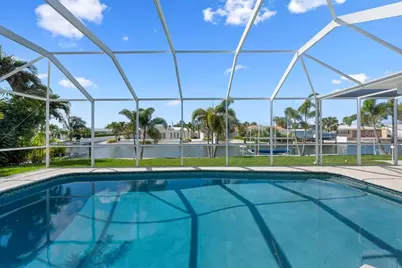 616 Foxworth Lane, Holmes Beach, FL 34217 - Photo 26