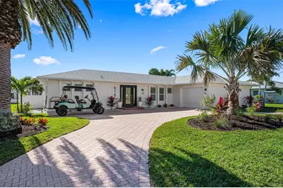 616 Foxworth Lane, Holmes Beach, FL 34217 - Photo 8