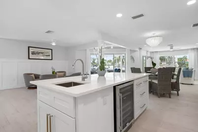 616 Foxworth Lane, Holmes Beach, FL 34217 - Photo 16