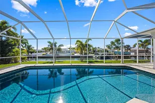 616 Foxworth Ln, Holmes Beach, FL 34217 - Photo 22