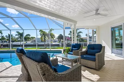 616 Foxworth Lane, Holmes Beach, FL 34217 - Photo 18