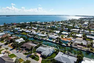 616 Foxworth Ln, Holmes Beach, FL 34217 - Photo 84