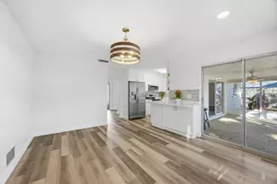 3427 Riviera Dr, Sarasota, FL 34232 - Photo 18