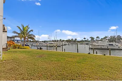 3036 Christophers Watch Lane, Ruskin, FL 33570 - Photo 36