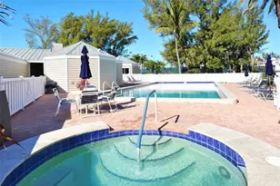 5055 Gulf of Mexico Dr, Longboat Key, FL 34228 - Photo 32