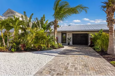 213 83rd Street #EAST Villa/Unit A, Holmes Beach, FL 34217 - Photo 6