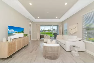 8097 Moonbeam Avenue, Sarasota, FL 34241 - Photo 4