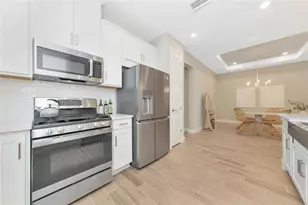 8097 Moonbeam Ave, Sarasota, FL 34241 - Photo 10