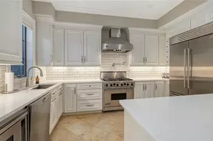 1513 Oak St, Sarasota, FL 34236 - Photo 10