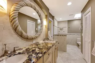 4251 Pasadena Cir, Sarasota, FL 34233 - Photo 24