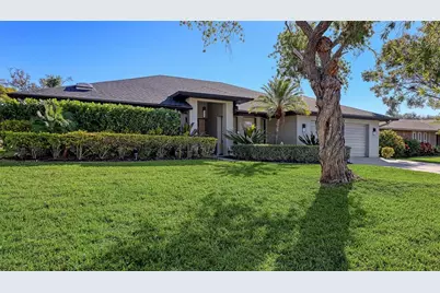 4251 Pasadena Circle, Sarasota, FL 34233 - Photo 44