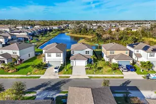 9074 Royal River Cir, Parrish, FL 34219 - Photo 4