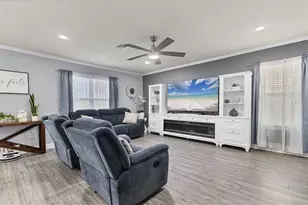 9074 Royal River Cir, Parrish, FL 34219 - Photo 10