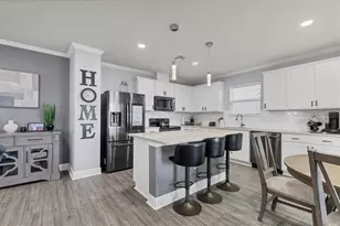 9074 Royal River Cir, Parrish, FL 34219 - Photo 14