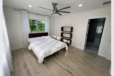 703 Whitfield Avenue, Sarasota, FL 34243 - Photo 10