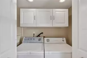 7880 Palm Aire Ln, Sarasota, FL 34243 - Photo 14