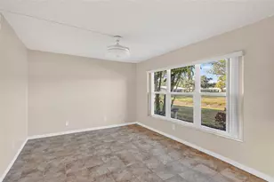 7880 Palm Aire Ln, Sarasota, FL 34243 - Photo 16