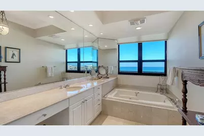 1281 Gulf Of Mexico Drive #708, Longboat Key, FL 34228 - Photo 32