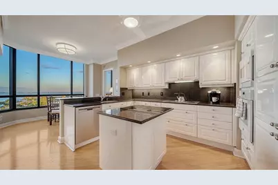 1281 Gulf Of Mexico Drive #708, Longboat Key, FL 34228 - Photo 16