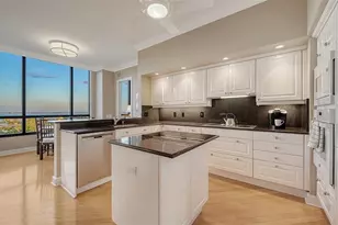 1281 Gulf of Mexico Dr, Longboat Key, FL 34228 - Photo 16