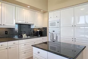 1281 Gulf of Mexico Dr, Longboat Key, FL 34228 - Photo 18