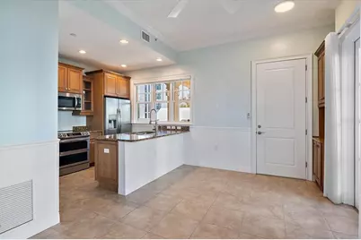 445 N Orange Avenue #210, Sarasota, FL 34236 - Photo 4