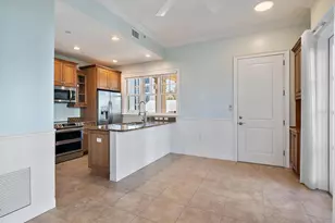 445 N Orange Ave, Sarasota, FL 34236 - Photo 2