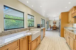 752 Tropical Cir, Sarasota, FL 34242 - Photo 14