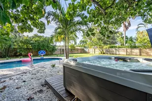 704 59th St NW, Bradenton, FL 34209 - Photo 4