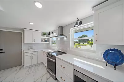 3149 Homasassa Road, Sarasota, FL 34239 - Photo 12