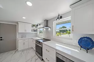 3149 Homasassa Rd, Sarasota, FL 34239 - Photo 14